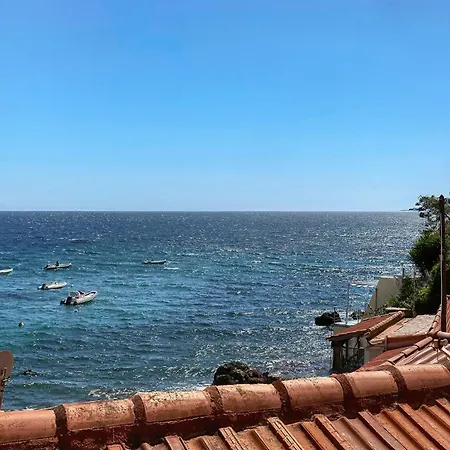 Holiday home Cabanon Du Pin De Galle Avec A 30m Et Vue Le Pradet
