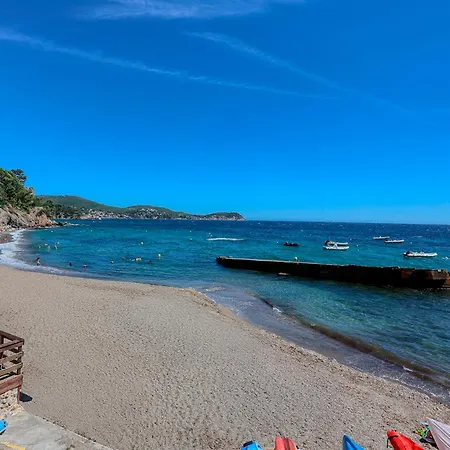 Cabanon Du Pin De Galle Avec A 30m Et Vue Le Pradet